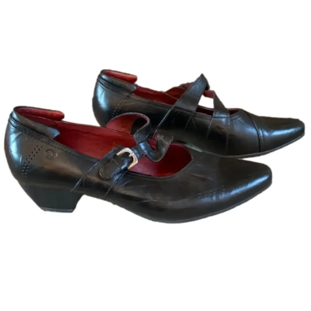 Josef Seibel black leather heeled Mary Janes